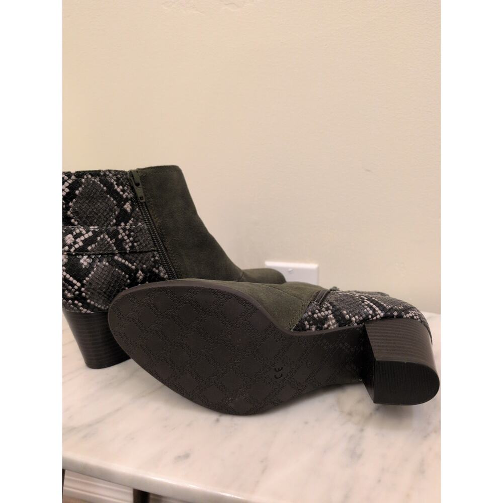 Vionic Naomi Dark Green Snake Print Heeled Boots size 8 Wide - Picture 4 of 6
